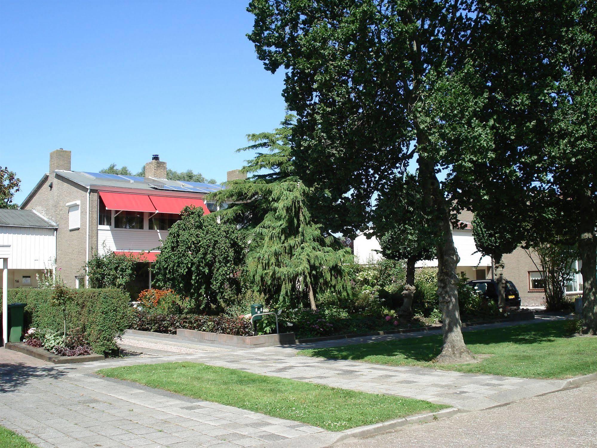 Bed And Breakfast Oosterpark Harlingen Esterno foto